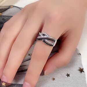 🖤Black & White CZ Diamond Infinity Crossover Band